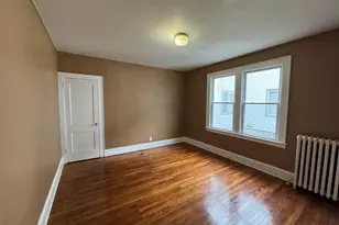 94-96 Thomaston St, Hartford, CT 06112 - Photo 20