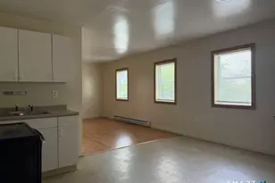 27 N Main St, Thomaston, CT 06787 - Photo 2