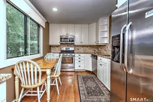 383 Sequoia Ln, Stratford, CT 06614 - Photo 6