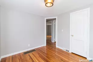 33 Clearview Ave, East Haven, CT 06512 - Photo 14