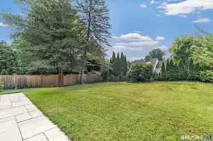 85 Louvain St, Fairfield, CT 06825 - Photo 30