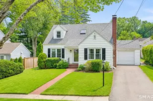 85 Louvain St, Fairfield, CT 06825 - Photo 2
