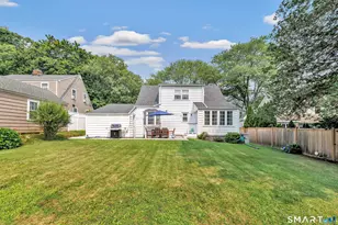85 Louvain St, Fairfield, CT 06825 - Photo 32