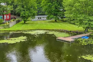 488 Lake Dr, Guilford, CT 06437 - Photo 2