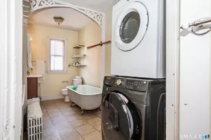 26 Bonner St, Hartford, CT 06106 - Photo 18