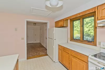 80 West View Drive, East Windsor, CT 06016 - Photo 14
