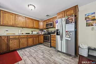 58 Oak Hollow Dr, Waterbury, CT 06708 - Photo 6