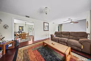 58 Oak Hollow Dr, Waterbury, CT 06708 - Photo 10