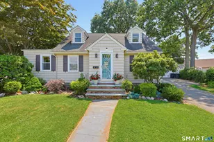 27 Kohary Dr, Milford, CT 06460 - Photo 2