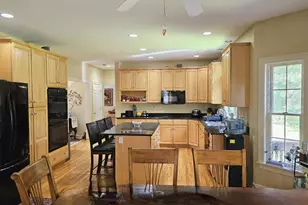 16 Gate Post Ln, Woodbury, CT 06798 - Photo 10