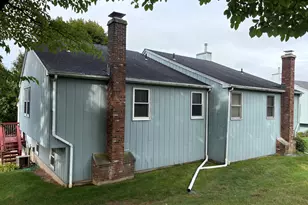 9 Valleyview Dr, Hamden, CT 06518 - Photo 2