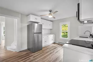 14 Home Pl, Danbury, CT 06810 - Photo 4