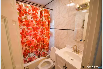 70 Lincoln Avenue, Stamford, CT 06902 - Photo 22