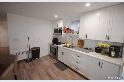 70 Lincoln Avenue, Stamford, CT 06902 - Photo 10