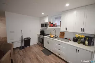 70 Lincoln Ave, Stamford, CT 06902 - Photo 10