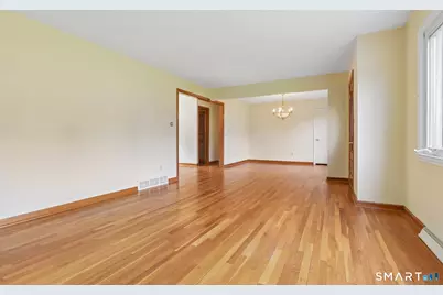 19 Palmer Road, North Haven, CT 06473 - Photo 2