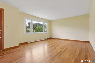 19 Palmer Rd, North Haven, CT 06473 - Photo 4