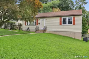 84 Fairlawn Ave, Waterbury, CT 06705 - Photo 2
