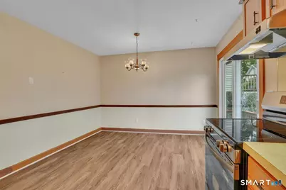 84 Fairlawn Avenue, Waterbury, CT 06705 - Photo 10