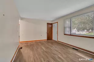84 Fairlawn Ave, Waterbury, CT 06705 - Photo 4