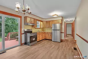 84 Fairlawn Ave, Waterbury, CT 06705 - Photo 6