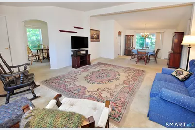 13 Laurel Circle, East Windsor, CT 06088 - Photo 6