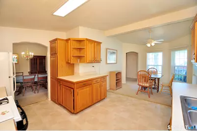 13 Laurel Circle, East Windsor, CT 06088 - Photo 10