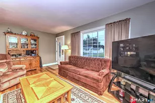 43 Prairie Ave, Derby, CT 06418 - Photo 10