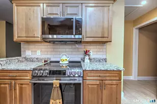 43 Prairie Ave, Derby, CT 06418 - Photo 20