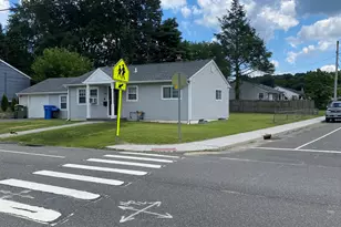 68 Wyoming Ave, Waterbury, CT 06706 - Photo 2