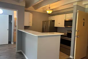 22 Prospect St, Manchester, CT 06040 - Photo 12