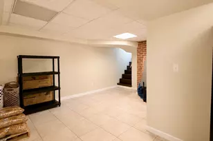 172 Carpenter Ave, Meriden, CT 06450 - Photo 16