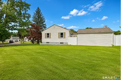 61 Northrop Road, West Haven, CT 06516 - Photo 4