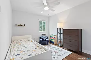59 Rock Spring Rd, Stamford, CT 06906 - Photo 20