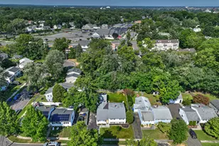 98 Youngstown Rd, Fairfield, CT 06824 - Photo 34