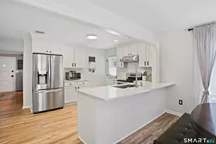 98 Youngstown Rd, Fairfield, CT 06824 - Photo 12