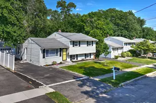 98 Youngstown Rd, Fairfield, CT 06824 - Photo 36