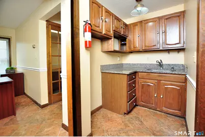 66 Poquonock Avenue, Windsor, CT 06095 - Photo 10