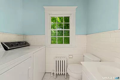 34 Downs Avenue, Stamford, CT 06902 - Photo 22