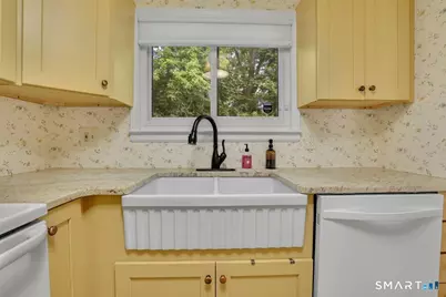 285 Queen Street #10D, Southington, CT 06489 - Photo 8