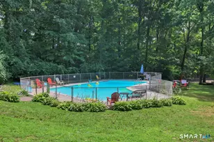 285 Queen St, Southington, CT 06489 - Photo 30