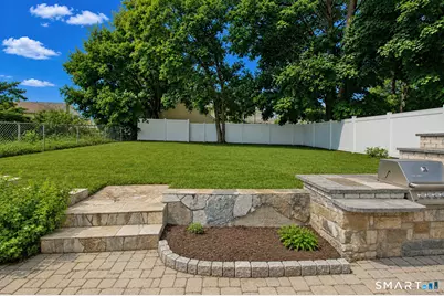 570 Westfield Avenue, Bridgeport, CT 06606 - Photo 36