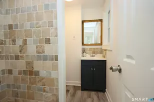 570 Westfield Ave, Bridgeport, CT 06606 - Photo 34