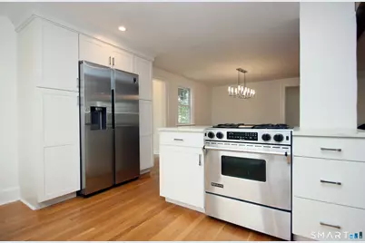 570 Westfield Avenue, Bridgeport, CT 06606 - Photo 16