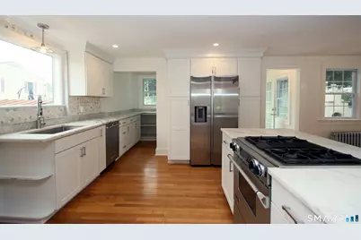 570 Westfield Avenue, Bridgeport, CT 06606 - Photo 20