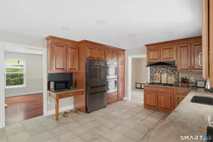 35 Forest Hills Dr, Farmington, CT 06032 - Photo 12