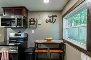 37 Sheldon Cir, Griswold, CT 06351 - Photo 8
