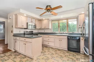 42 Sadler St, Windsor Locks, CT 06096 - Photo 14