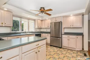 42 Sadler St, Windsor Locks, CT 06096 - Photo 16