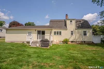 42 Sadler Street, Windsor Locks, CT 06096 - Photo 4